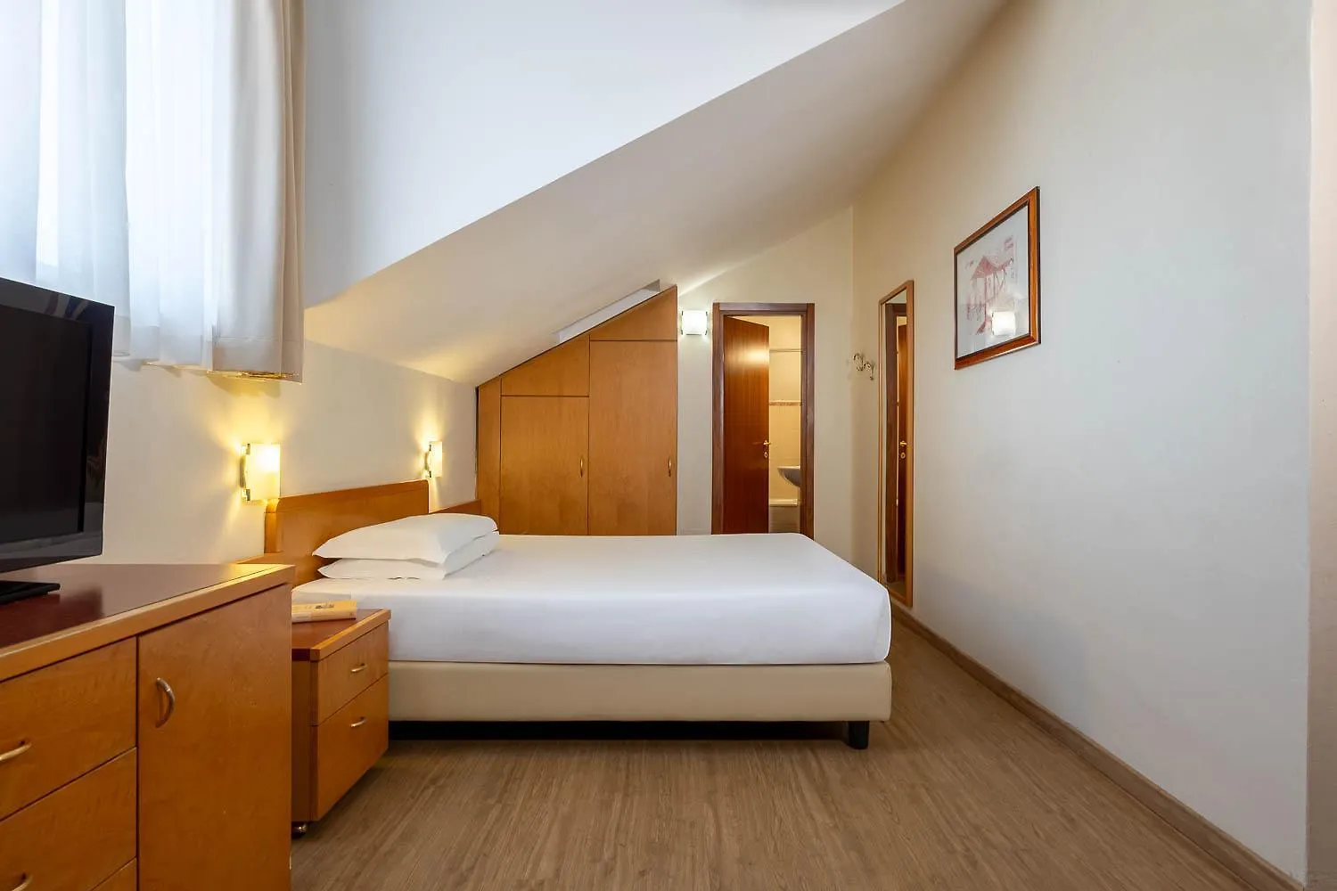 ***  Ih Hotels Milano Aparthotel Argonne Park Italia