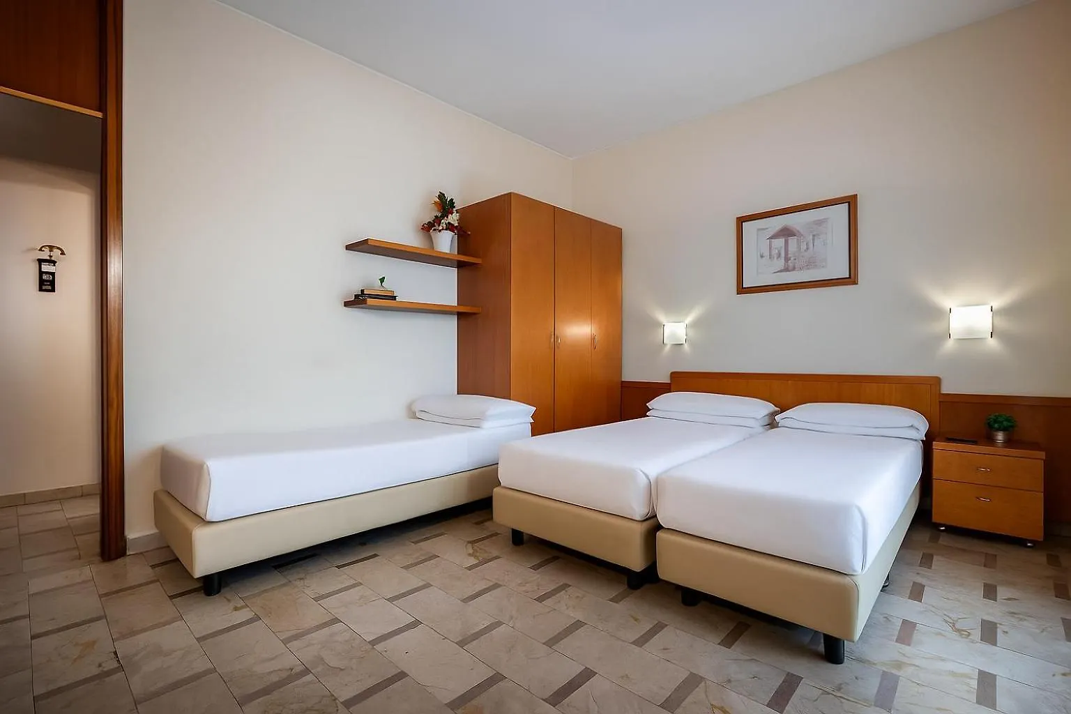 ***  Ih Hotels Milano Aparthotel Argonne Park Italia