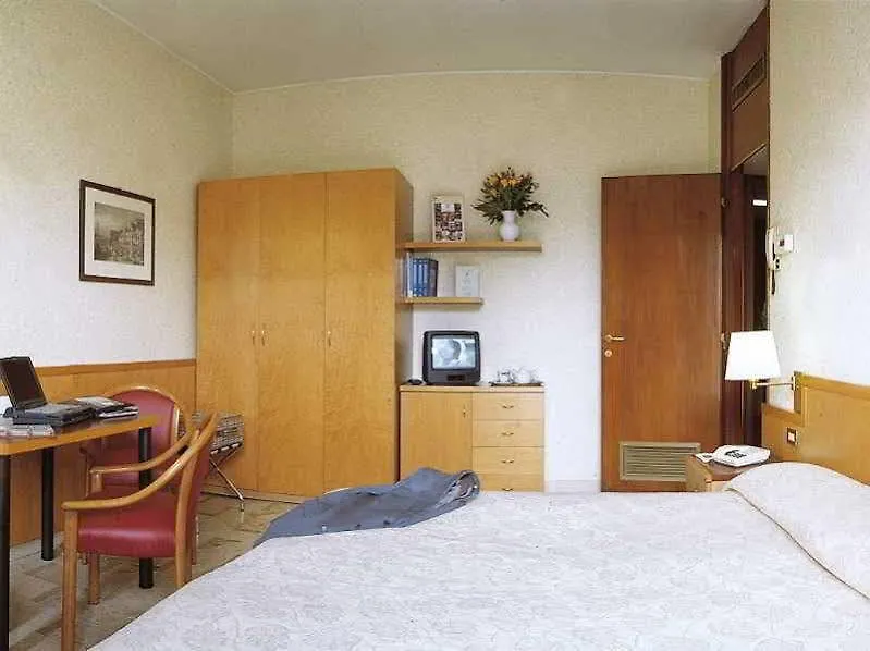 Ih Hotels Milano Aparthotel Argonne Park